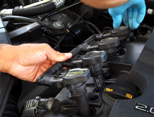Cambio de bobinas de encendido de autos