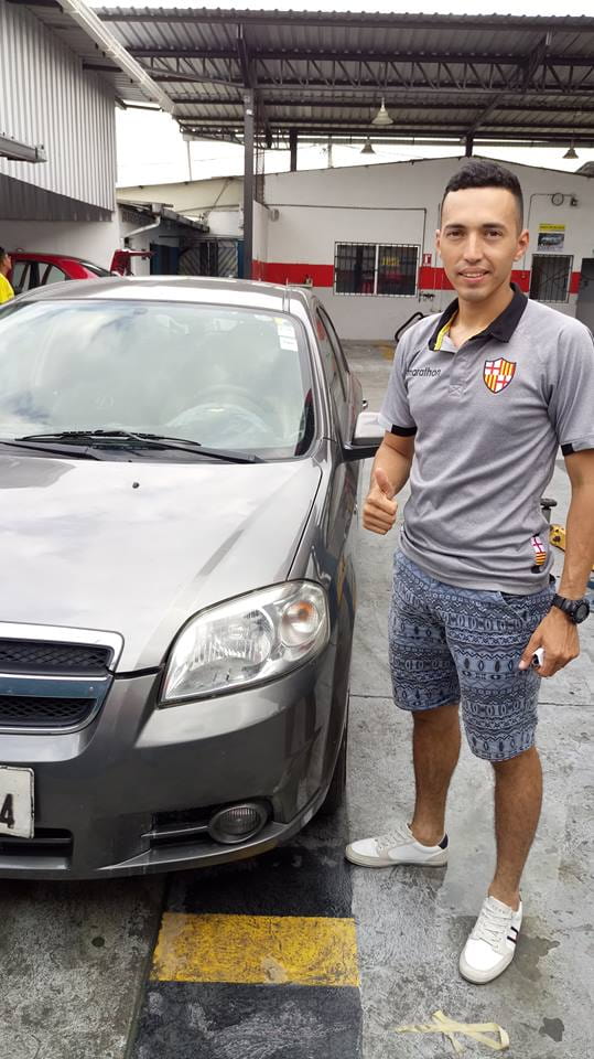 Pulida de Faros Chevrolet optra Guayaquil