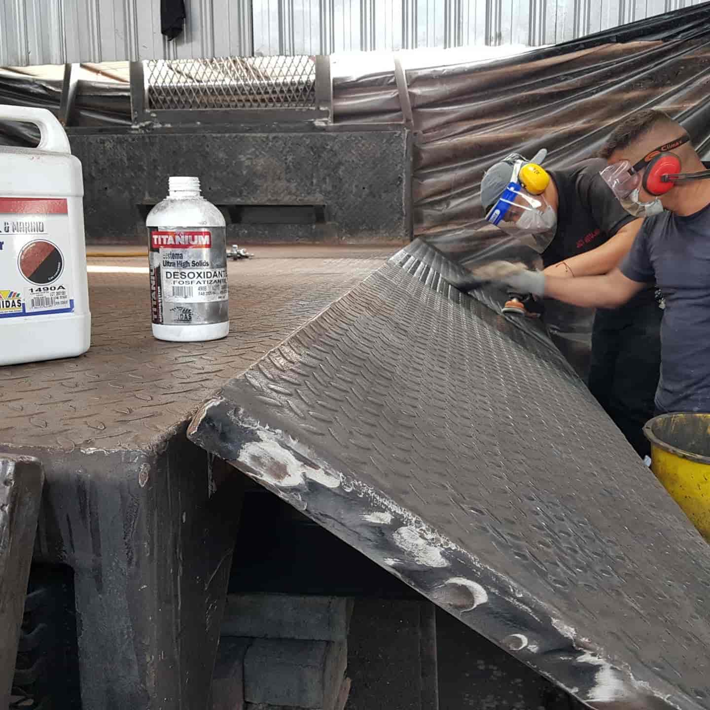 Colocacion de bate piedra para camiones y gruas en Guayaquil